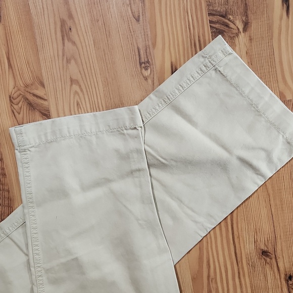 American Eagle Outfitters Relaxed Straight Khakis - Picture 6 of 7